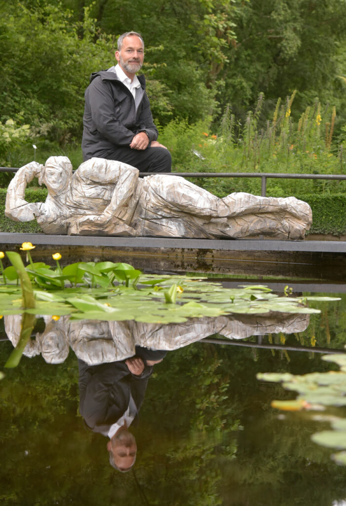 Achim Rippberger mit Edenmensch im Botanischen Garten