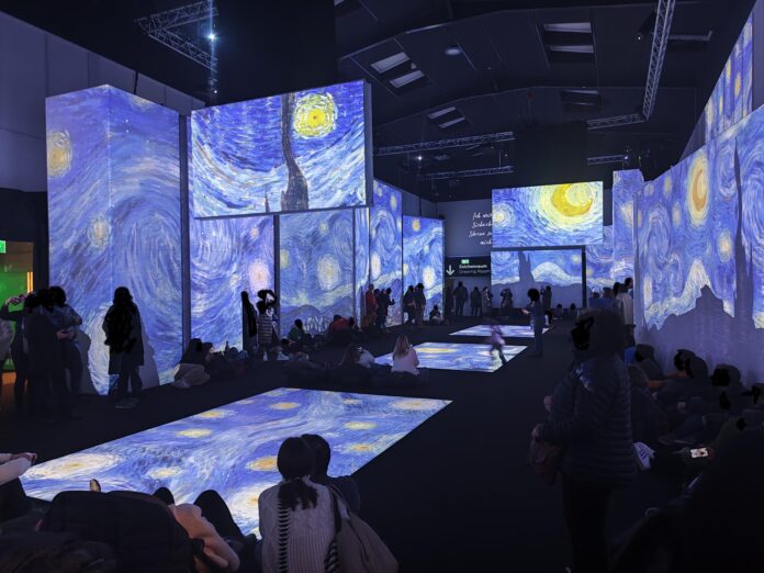 Die Multimedia-Installation „Van Gogh Alive“